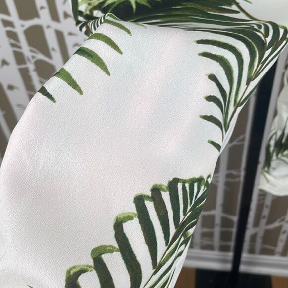 Palm Leaf Print High Waist Cropped Pants 8 - Picture 4 of 10